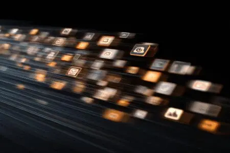Brzi zamućeni tok podataka koji se trenutno prenosi sa starog na novi pametni telefon