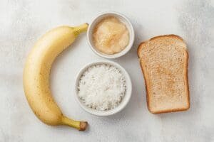 Jednostavan prikaz BRAT dijete banana riža pire od jabuke i tost kao prirodnih lijekova i hrane za trenutno zaustavljanje proljeva